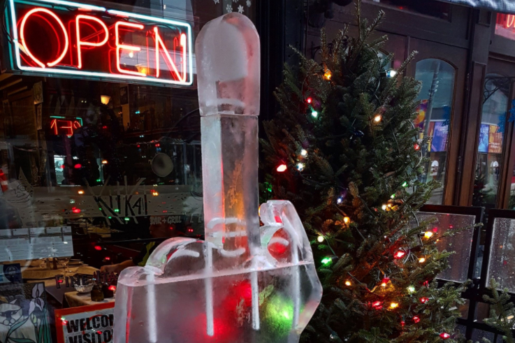Kit Kat put up a middle finger ice sculpture