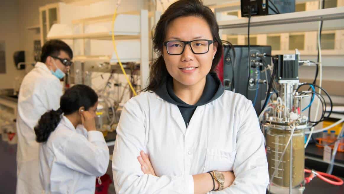 High-tech scientists working in a modern laboratory in Toronto, showcasing innovation, scientific research, and STEM careers in Canada.