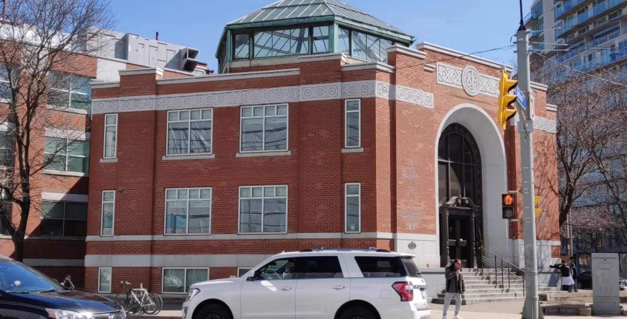 The City of Toronto says the lease for a downtown homeless shelter will not be renewed, as residents voice safety concerns.