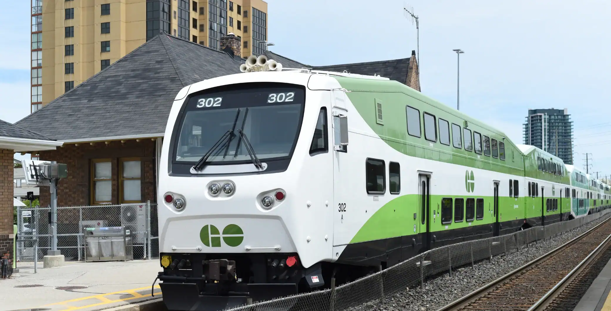 A signal issue at Union Station is causing significant delays on GO Transit Monday morning. GO Transit says trains will hold at Union Station.