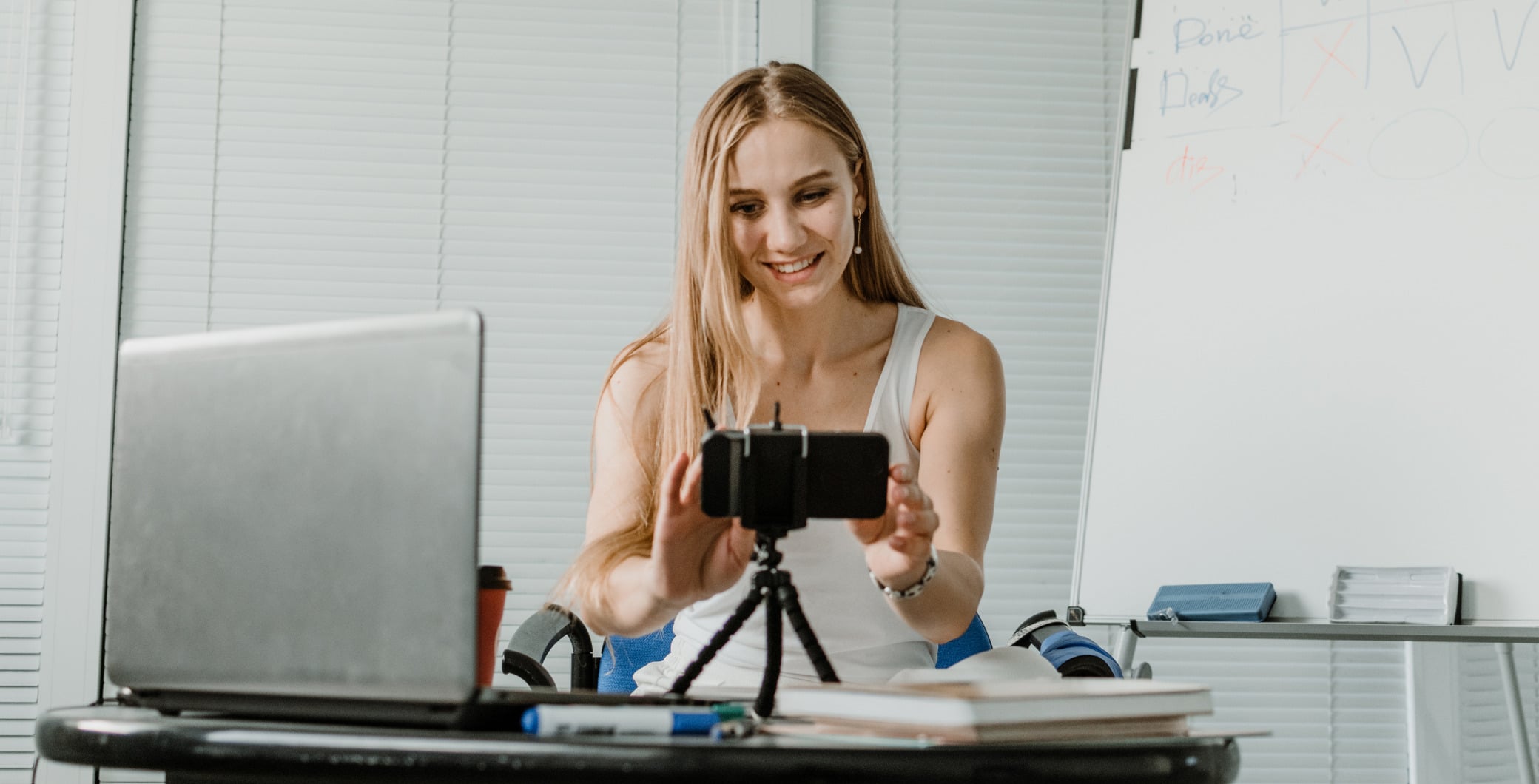 Beyond the 9 to 5: A guide to managing modern income streams