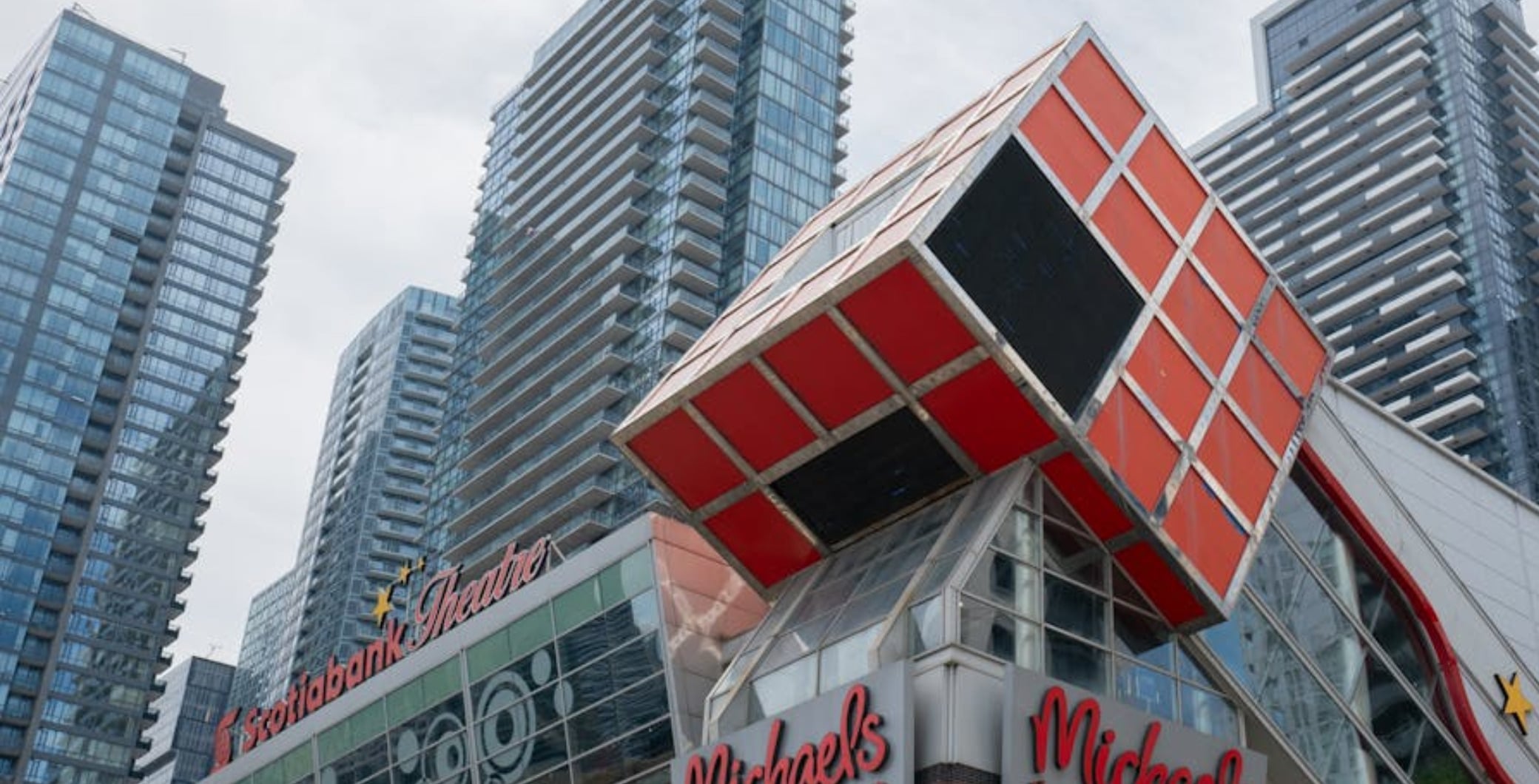 Major power outage at Toronto movie theatre turned off all screens, leaving moviegoers in the dark