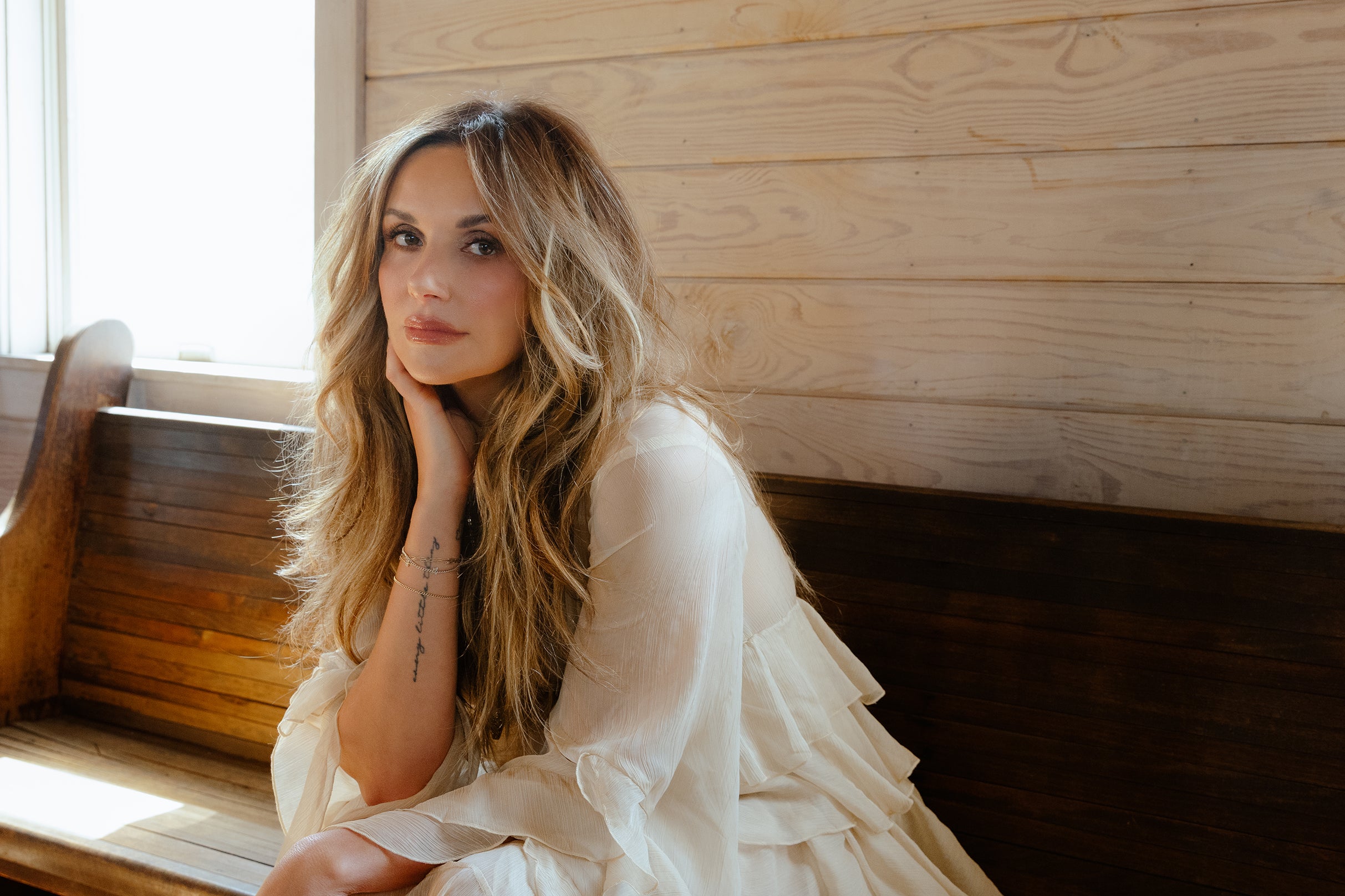 Carly Pearce – Honest Woman: Up Close